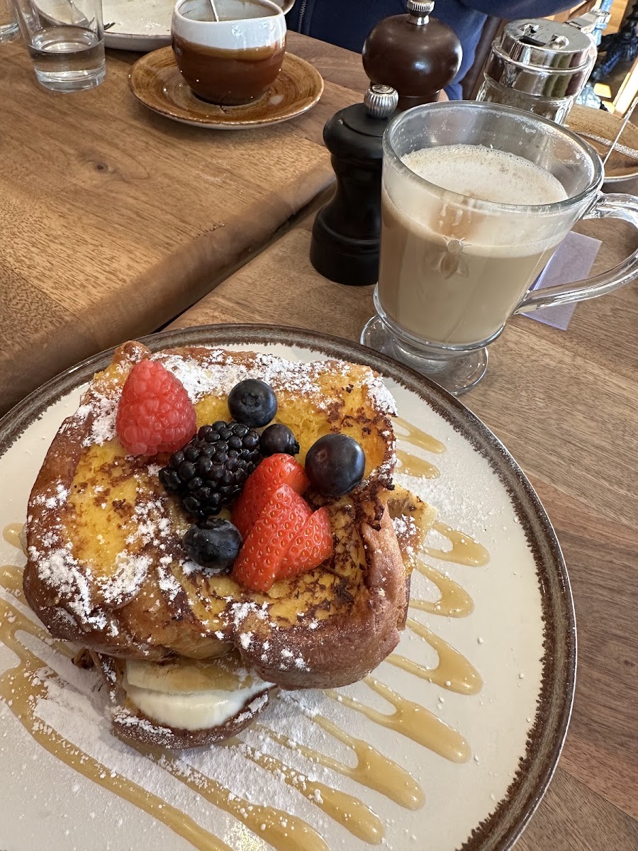 Lolo Cafe & Bistro ( Breakfast, Coffee, Lunch, Stevenage)-6