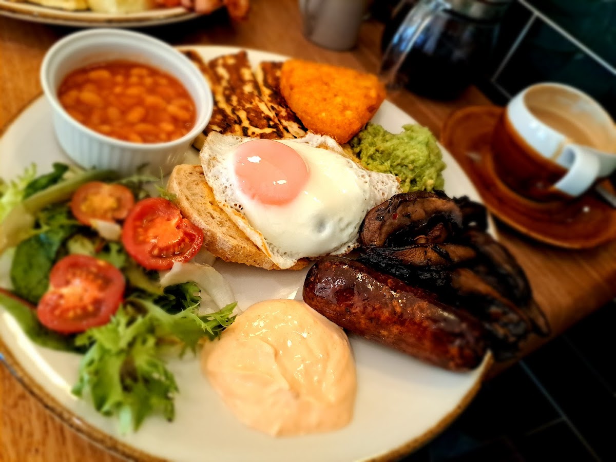Lolo Cafe & Bistro ( Breakfast, Coffee, Lunch, Stevenage)-9