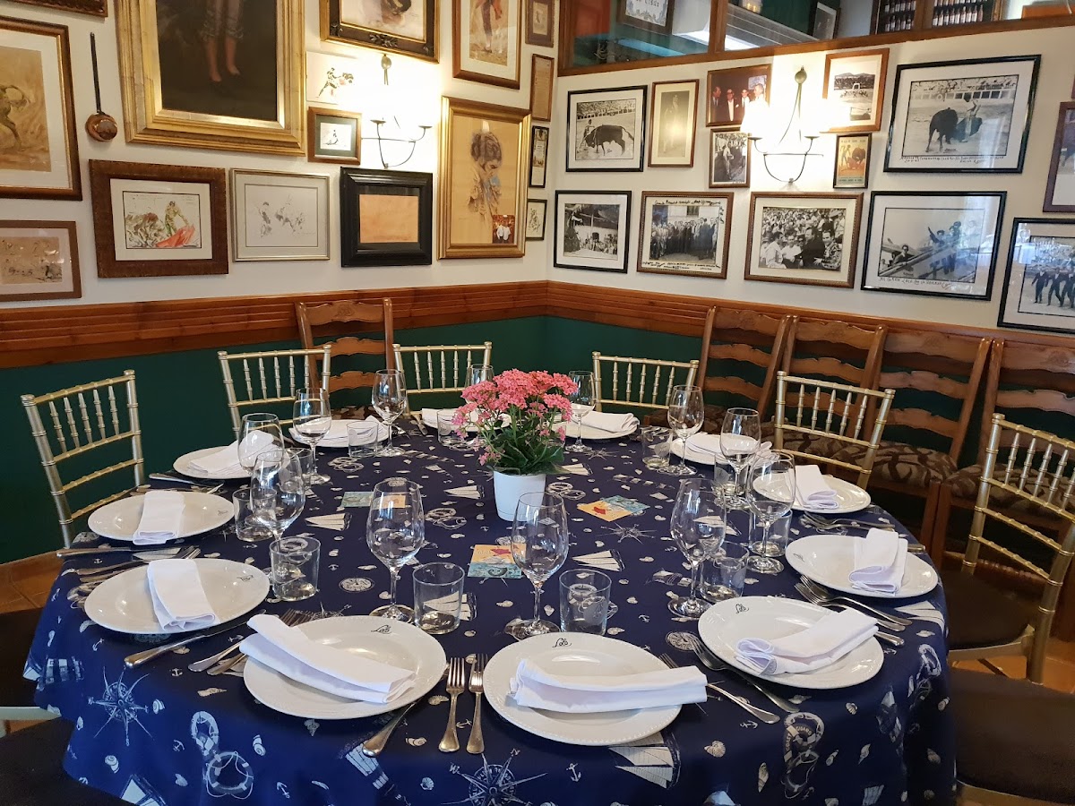 Lolo Restaurant
