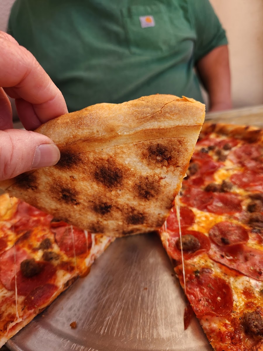 Lolo's Boss Pizza - Troutdale-5