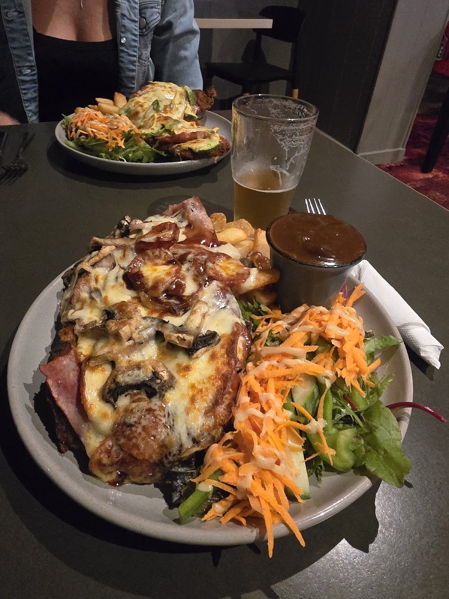 Longwarry Hotel-2