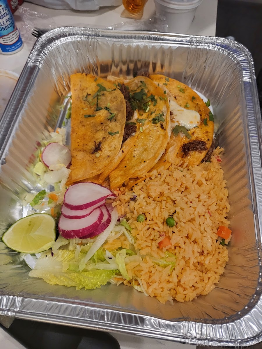 Los 3 Mexicanos Mexican Bar & Grill-5