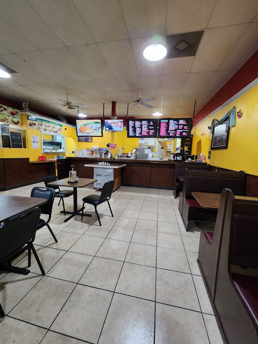Los Burritos-7