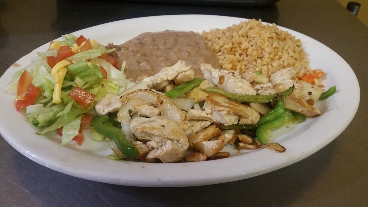 Los Compadres Mexican Restaurant-10