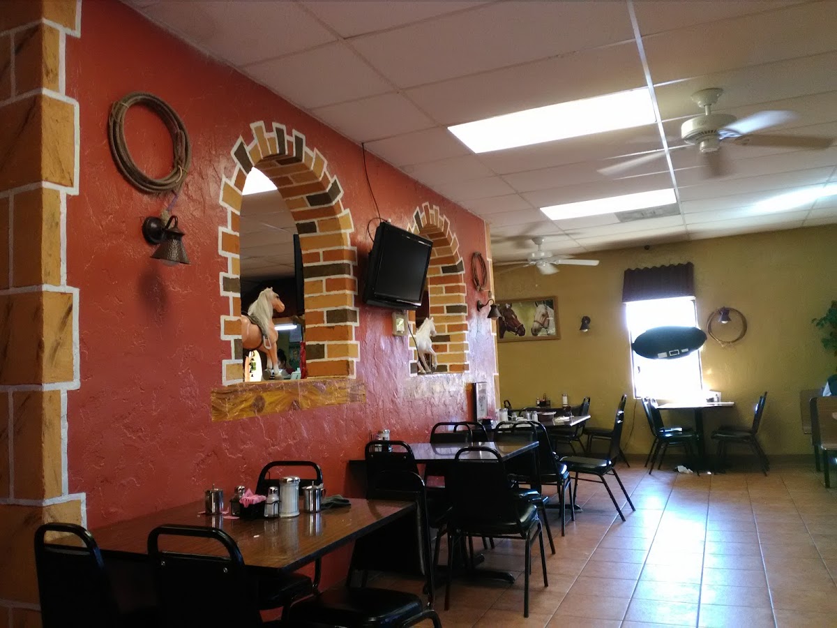 Los Compadres Mexican Restaurant-4