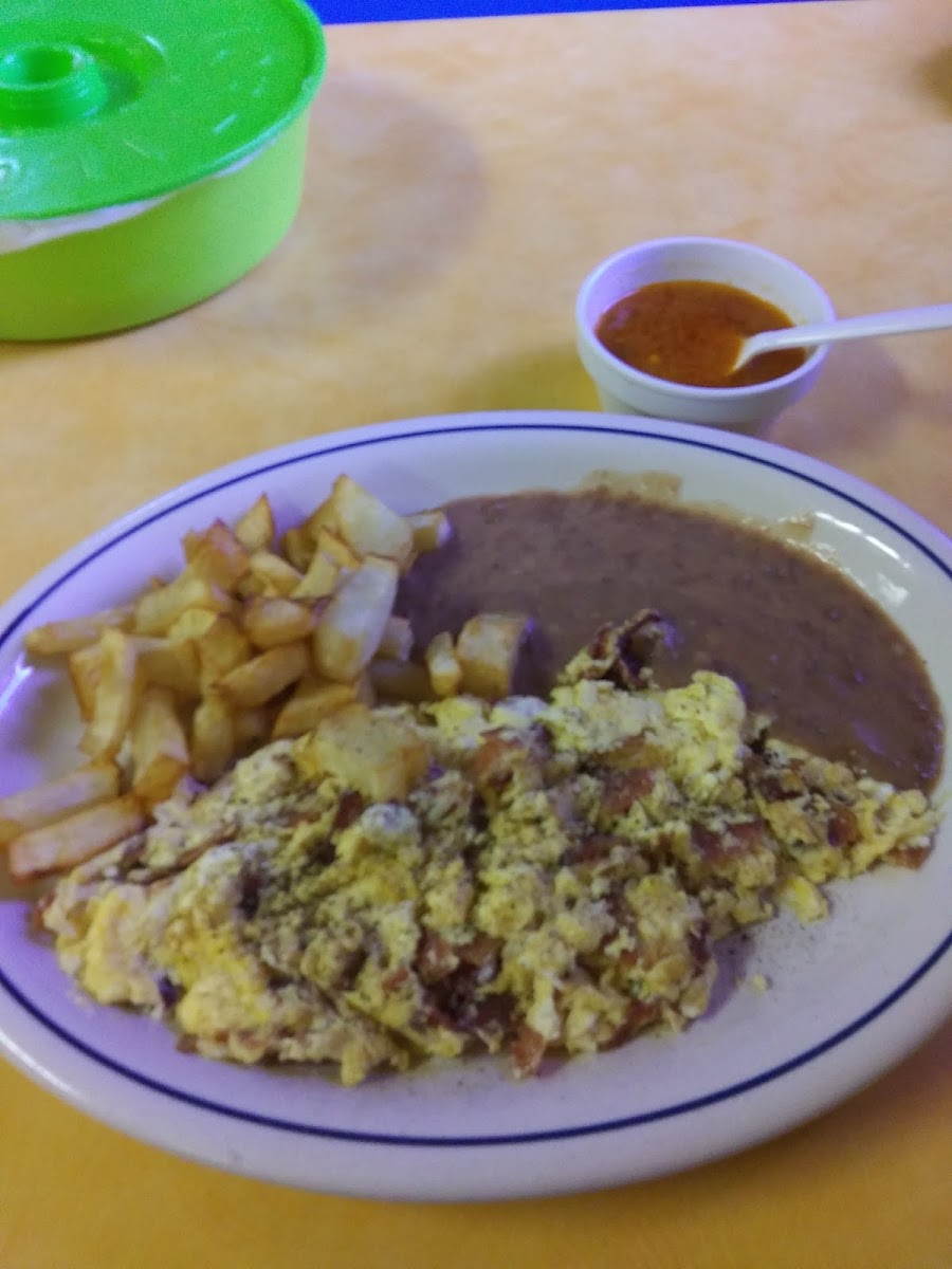 Los Compadres Mexican Restaurant-5