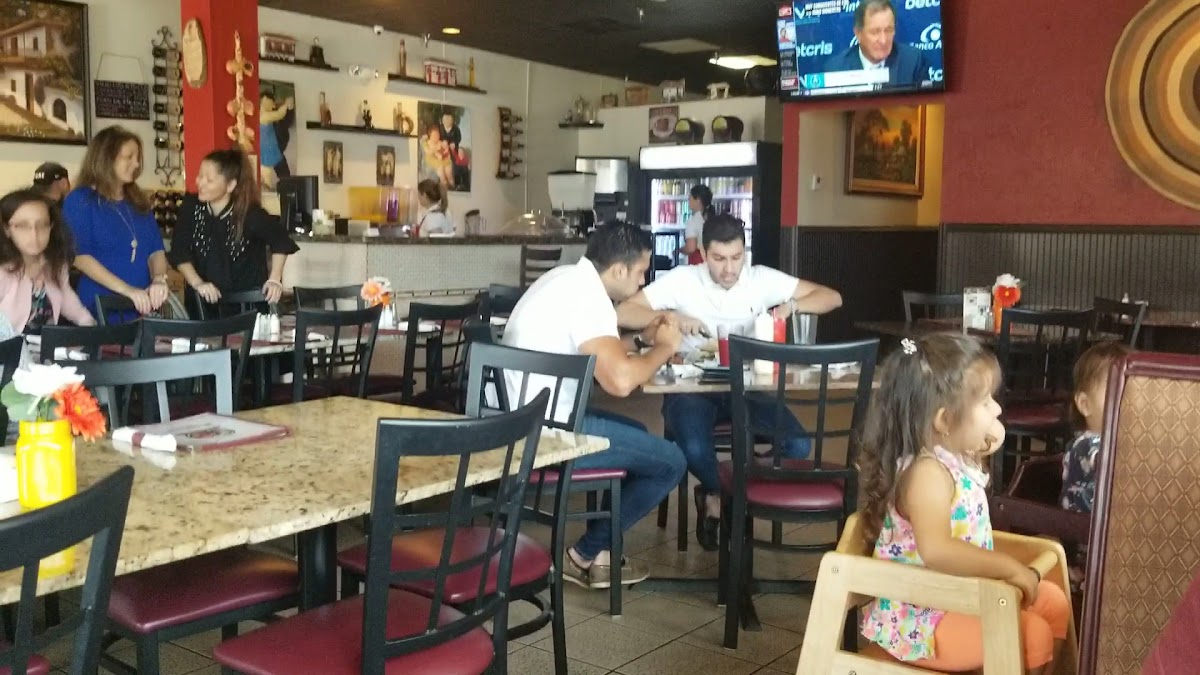 Los Frijolitos Colombian Restaurant-2