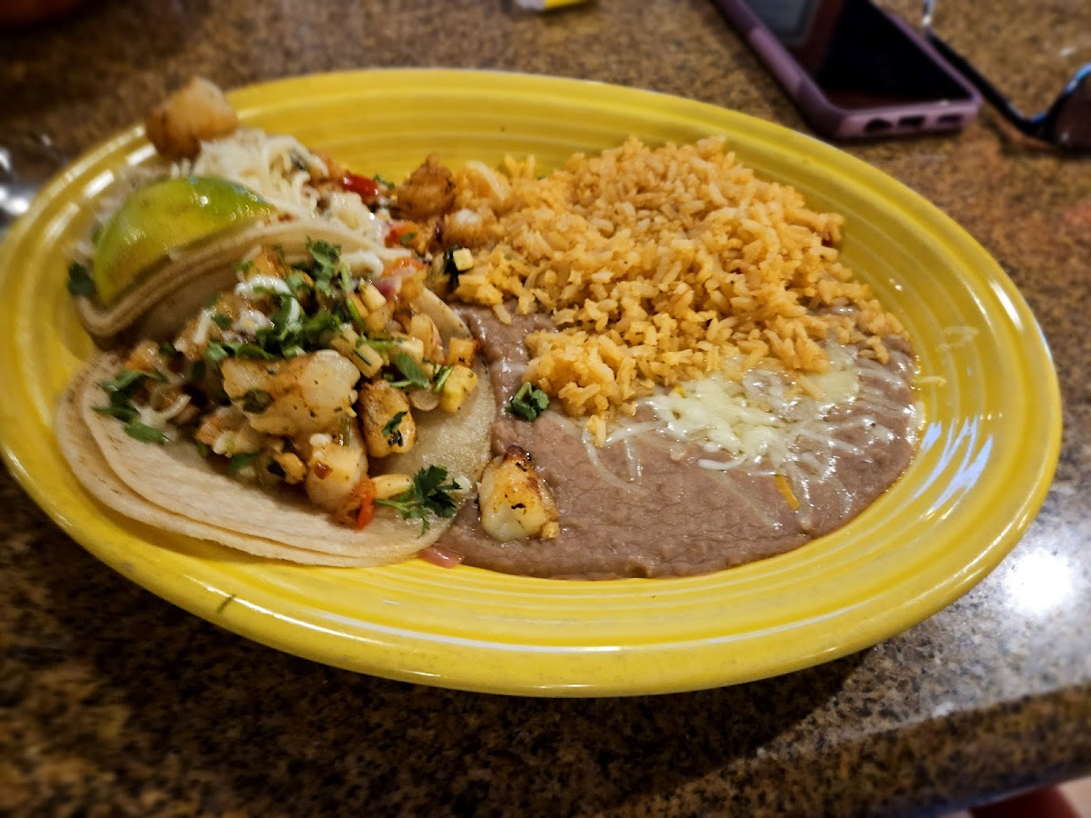 Los Gringos Locos-7