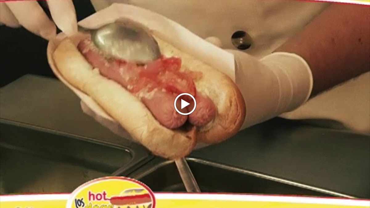 Los Hot Dogs De La Gonzalez Suarez-2
