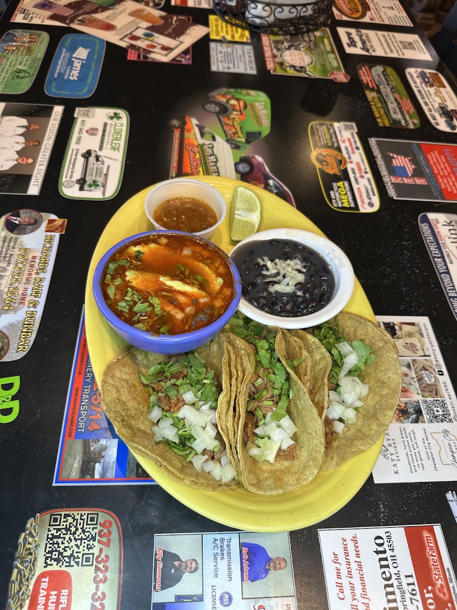 Los Mariachis-3