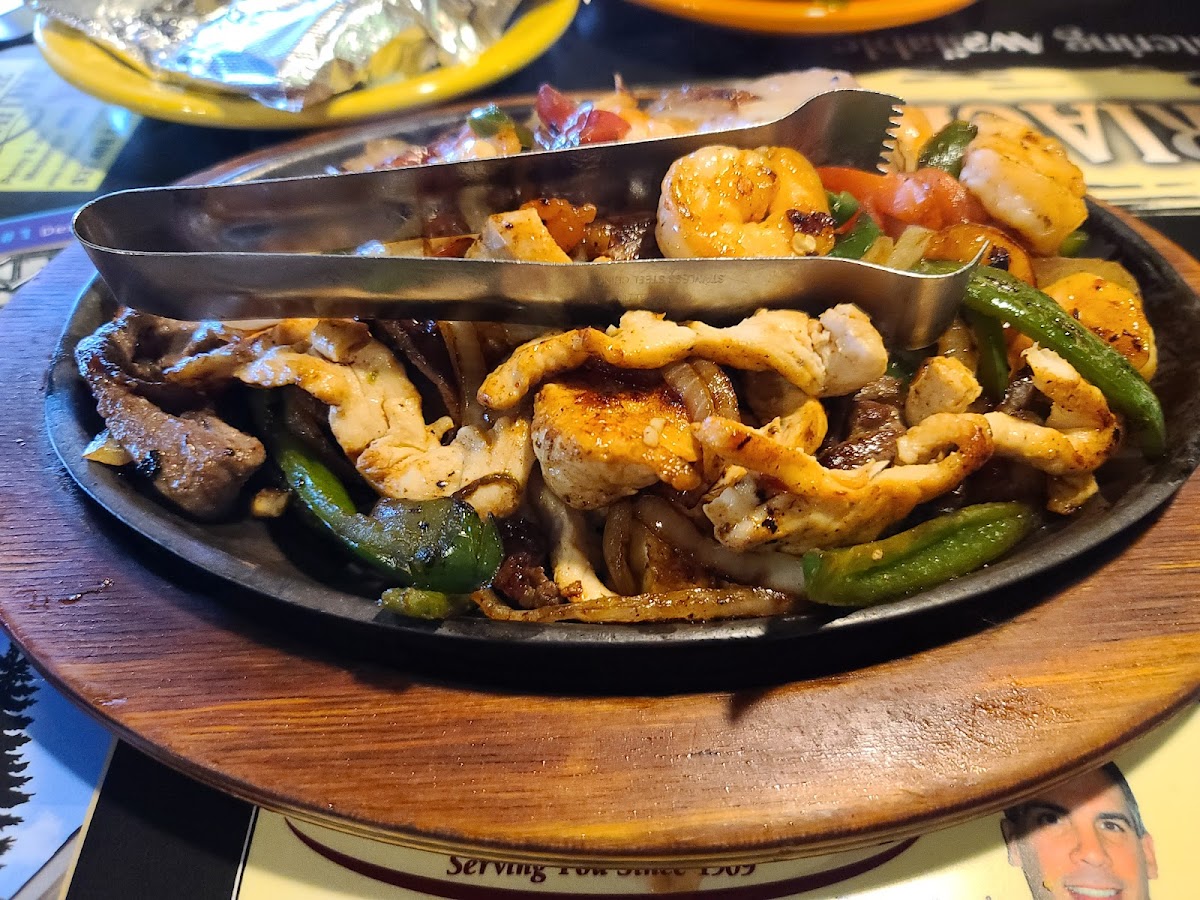 Los Mariachis-7