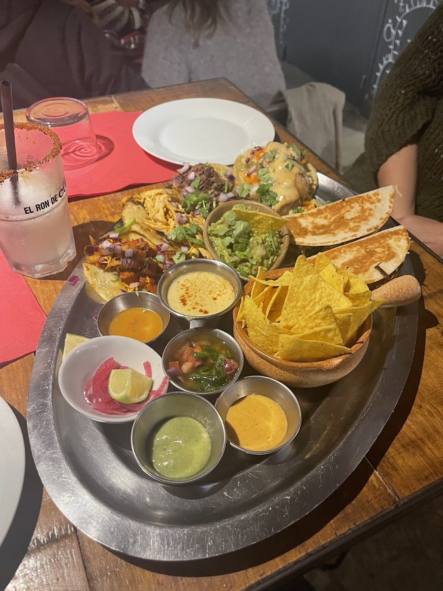 Los Tacos Chingones Bayonne-4