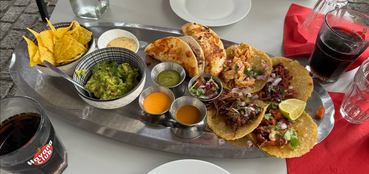 Los Tacos Chingones Bayonne-5