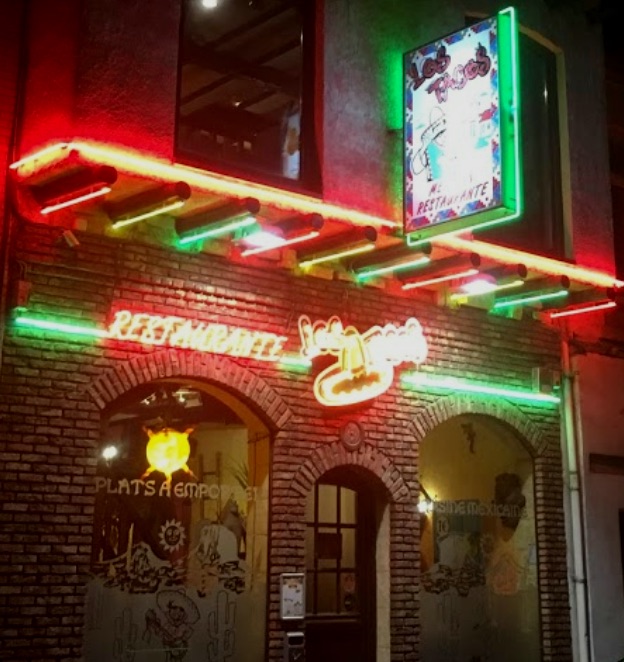 Los Tacos