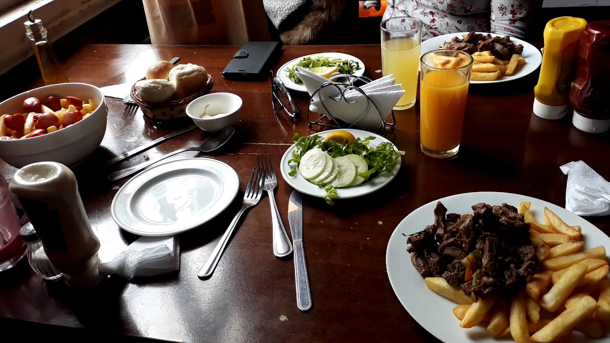 Los Tres Platos-2