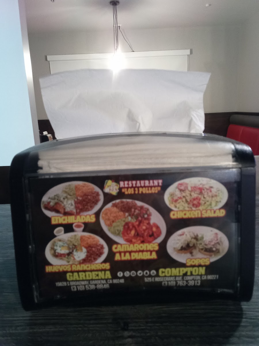 Menu Los Tres Pollos #3-4