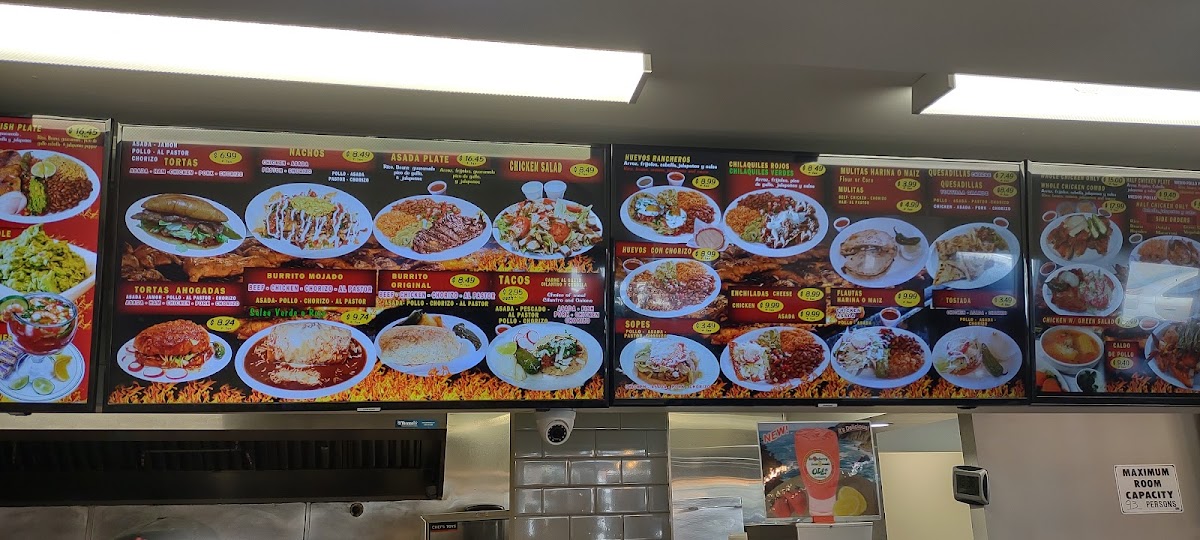 Menu Los Tres Pollos #3-7