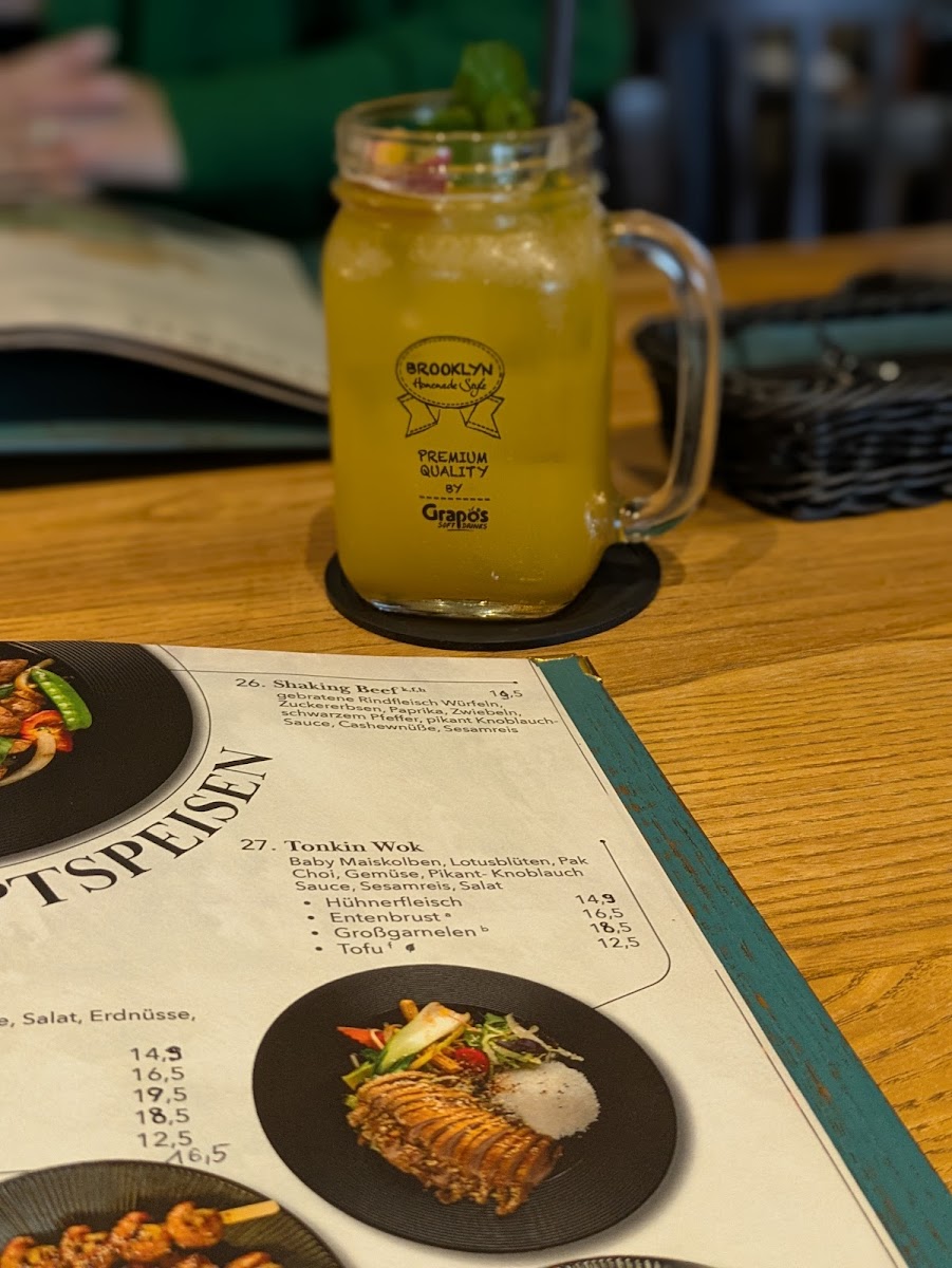 Menu Lou Restaurant - The Finest Asian Kitchen & Sushi Dessau-10