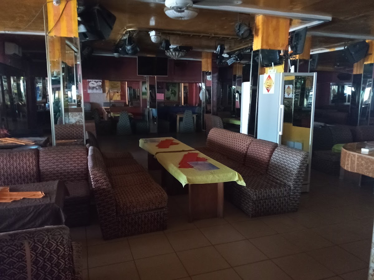 Lounge Bar Chez Nabil-3