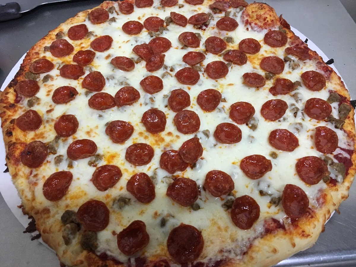 Luca's Pizza & Grill-7