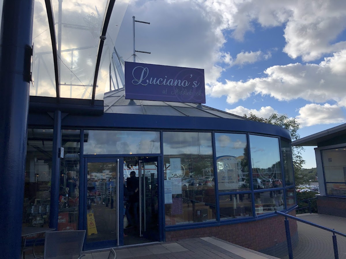 Luciano's At Middlebrook