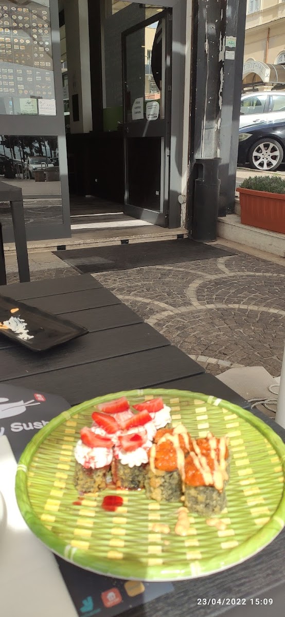 Lucky Sushi-9