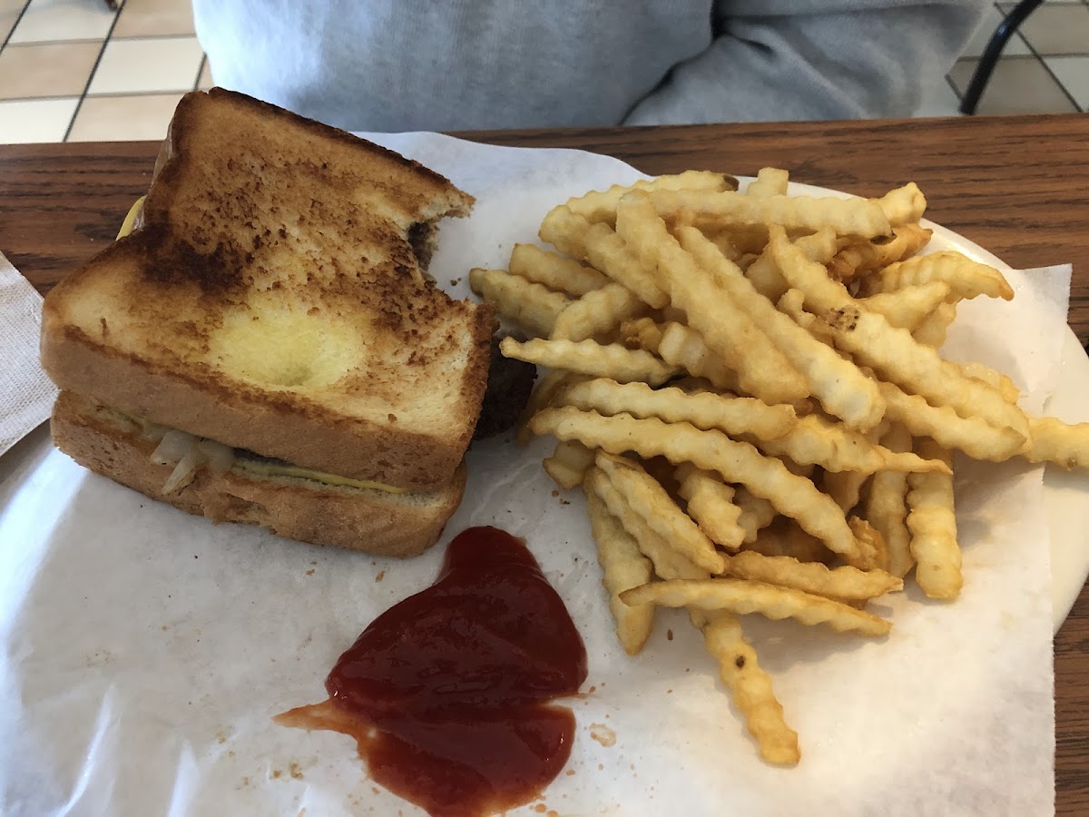 Lucy's Cafe-10