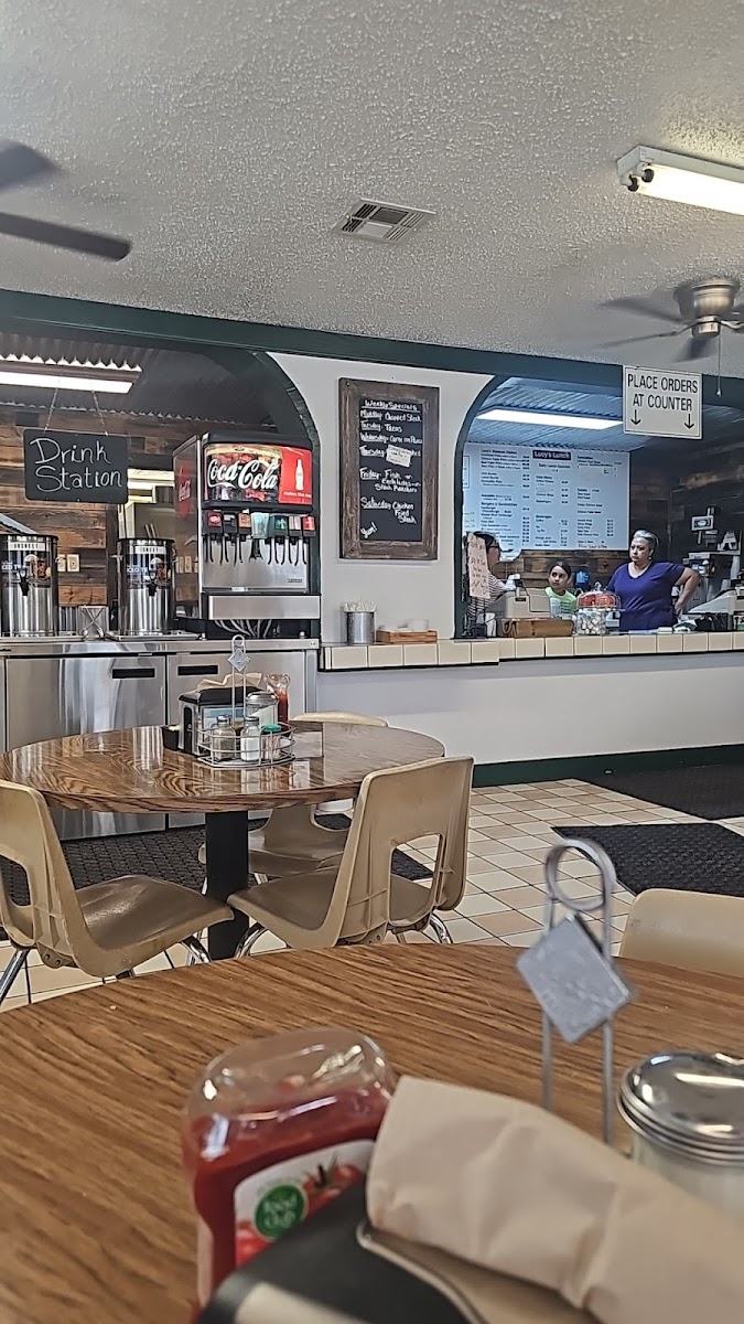 Lucy's Cafe-3