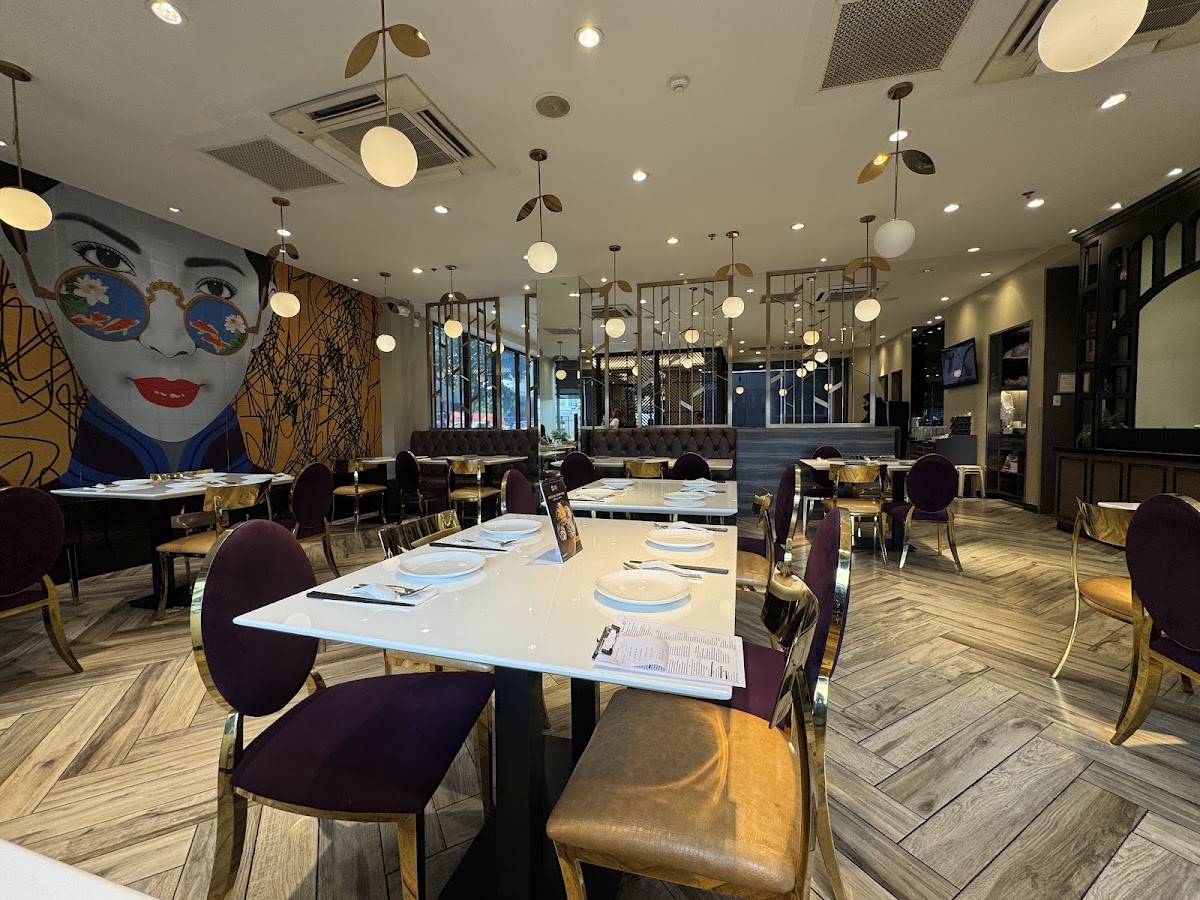 Lugang Café - O Square Greenhills