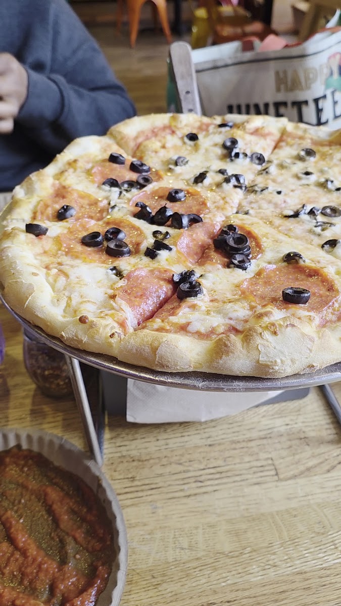 Luigi's Pizzeria-2