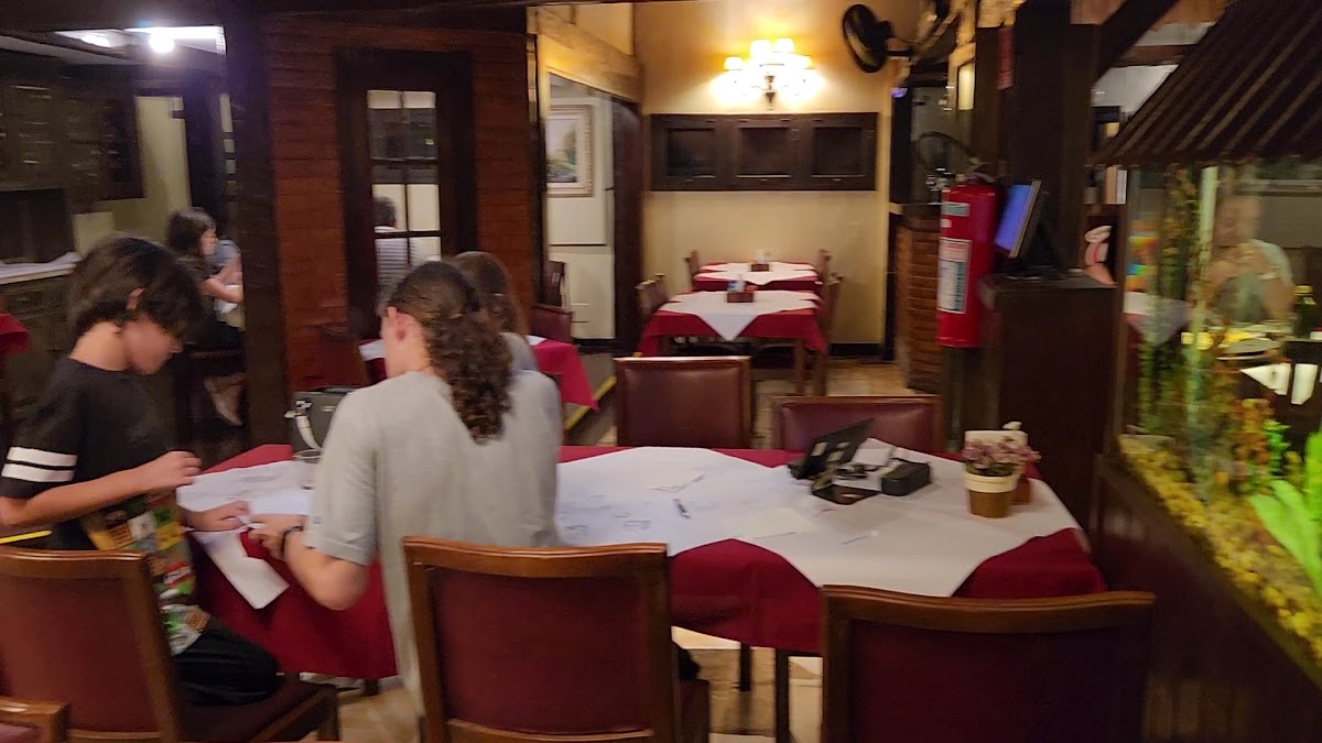Luka's Pizzeria - Restaurant And Steakhouse-2