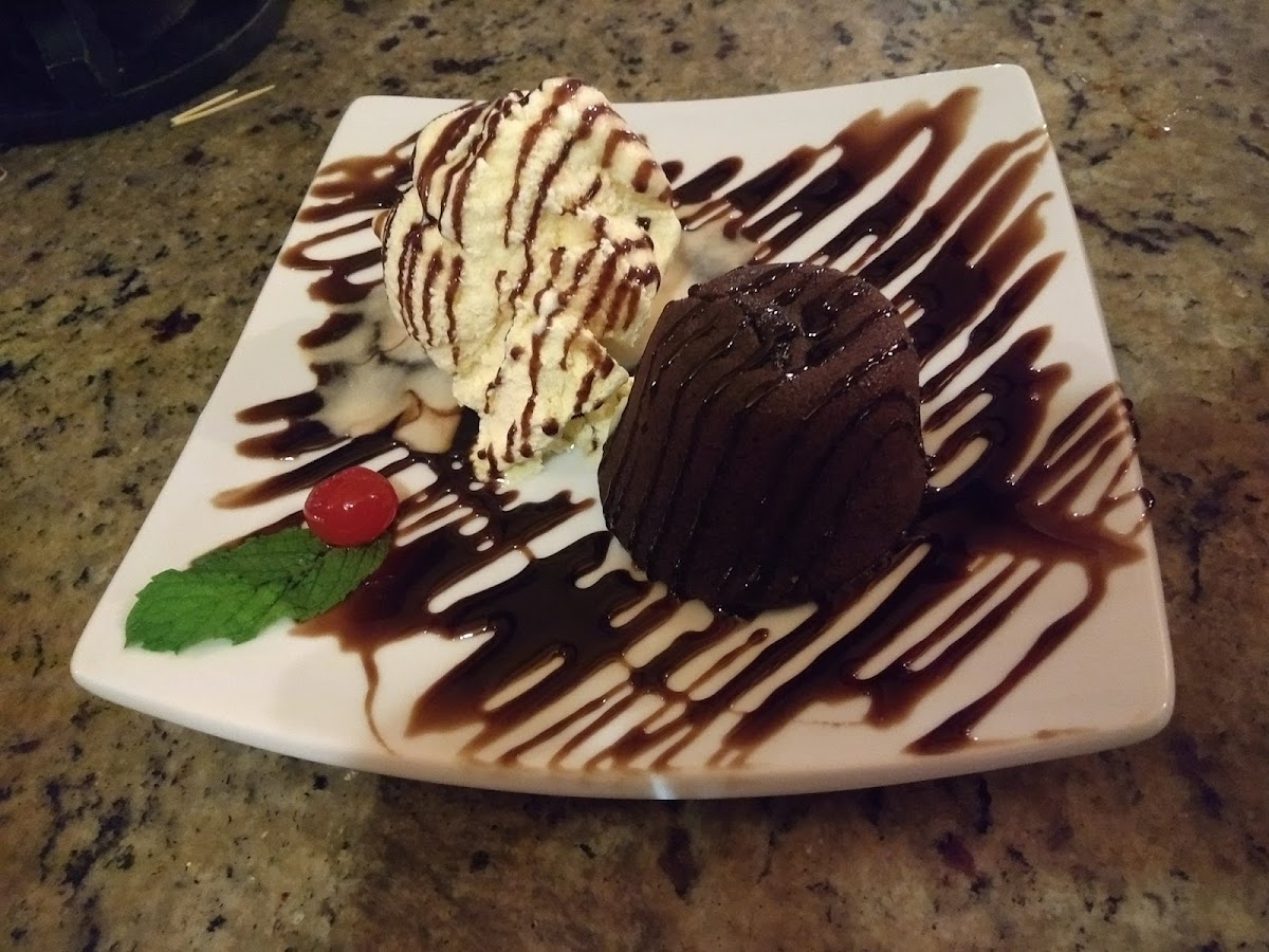 Luka's Pizzeria - Restaurant And Steakhouse-8
