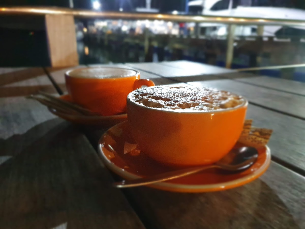 Lulu Bar Restaurant And Cafe-6