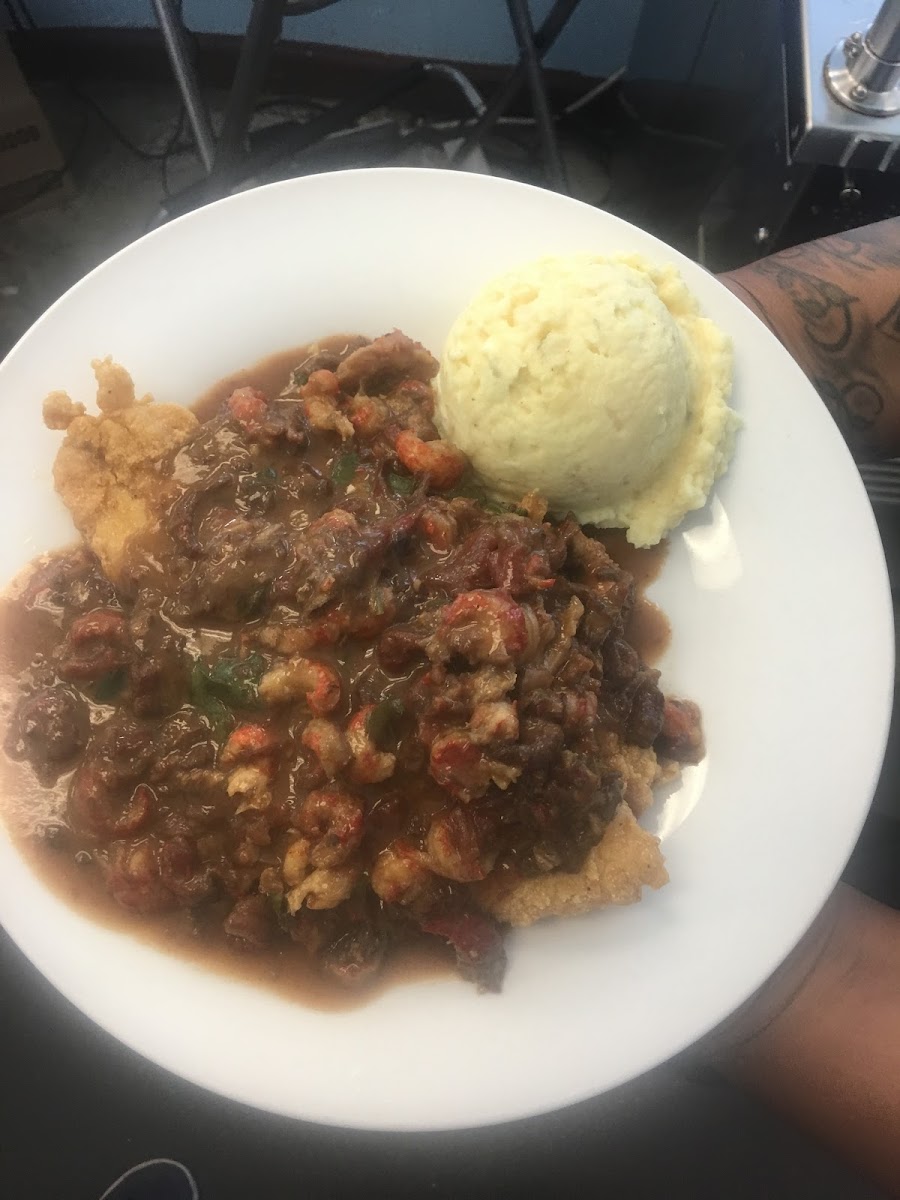 Lumberjack's Soul Food Louisiana. Llc-8