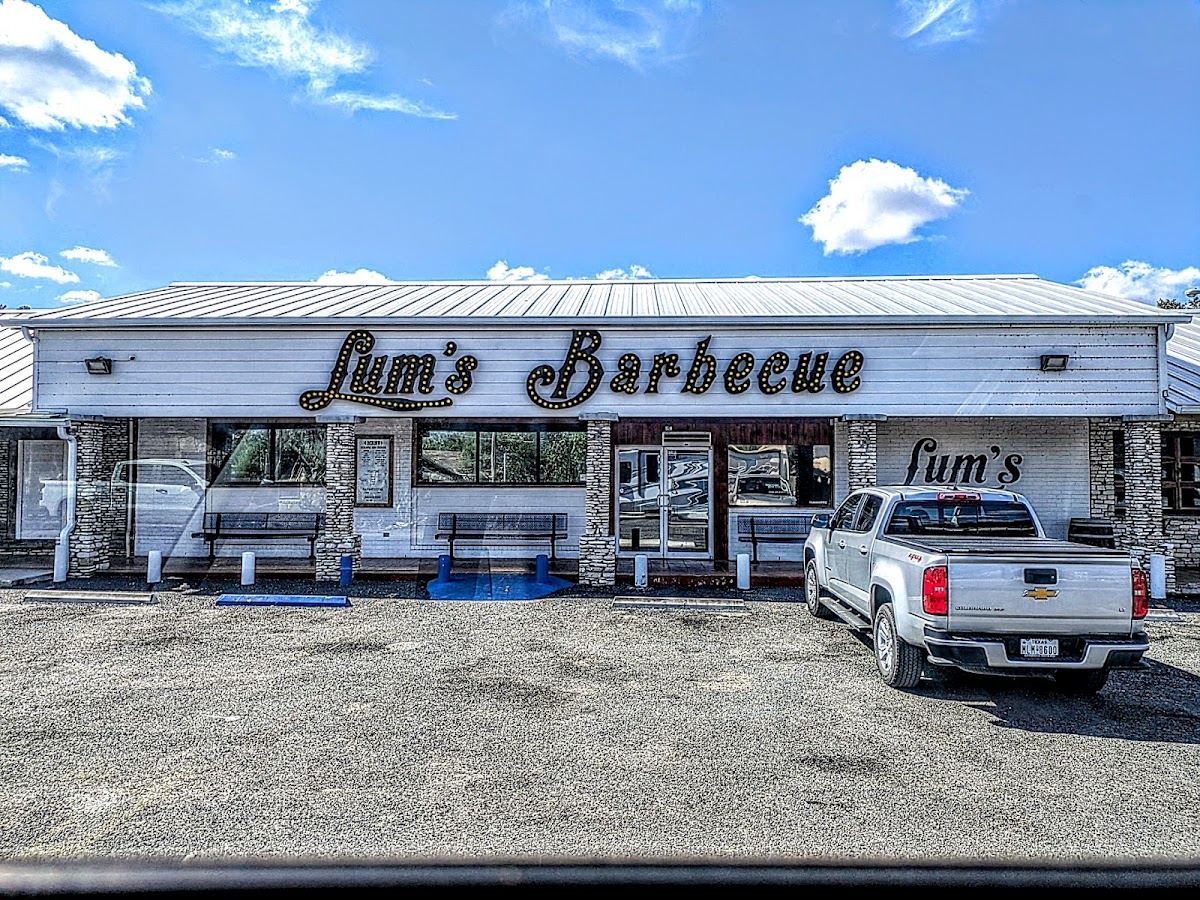 Lum's Bbq