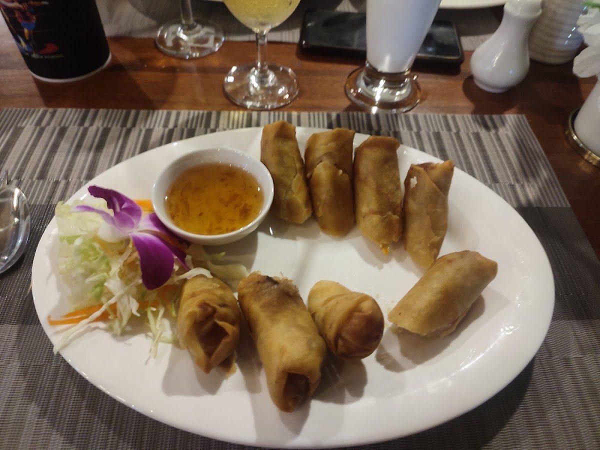 Luna Hut Restaurant-7