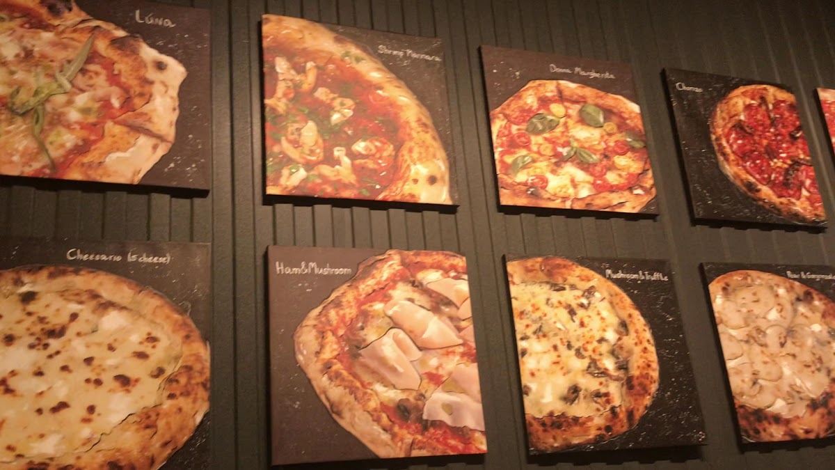 Menu Luna Pizza Bar-10
