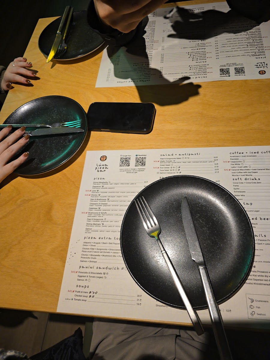 Menu Luna Pizza Bar-9