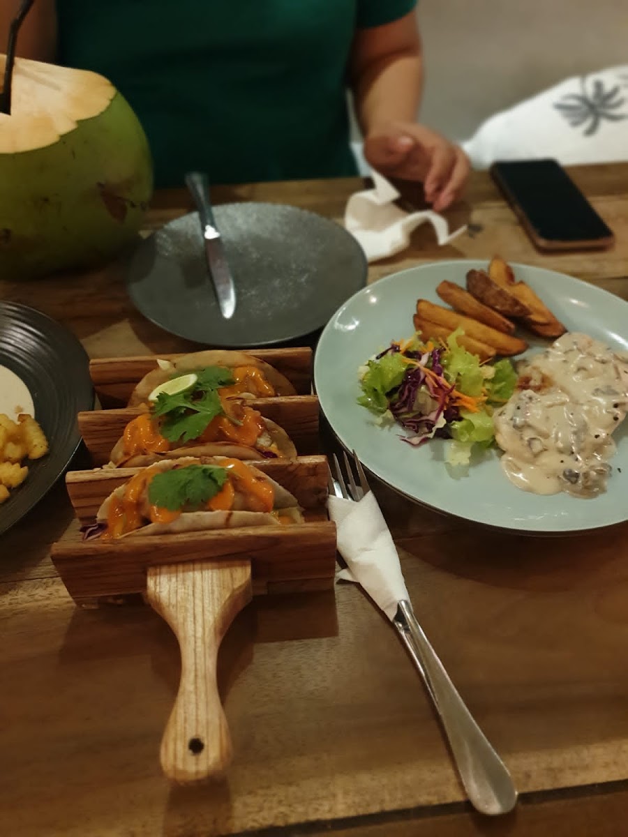 Lunak Café By The Sea-8