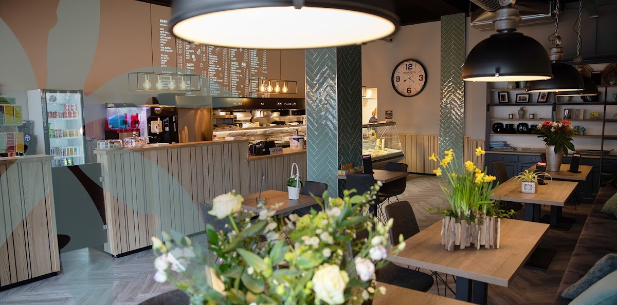 Lunch & Frituursalon Oase