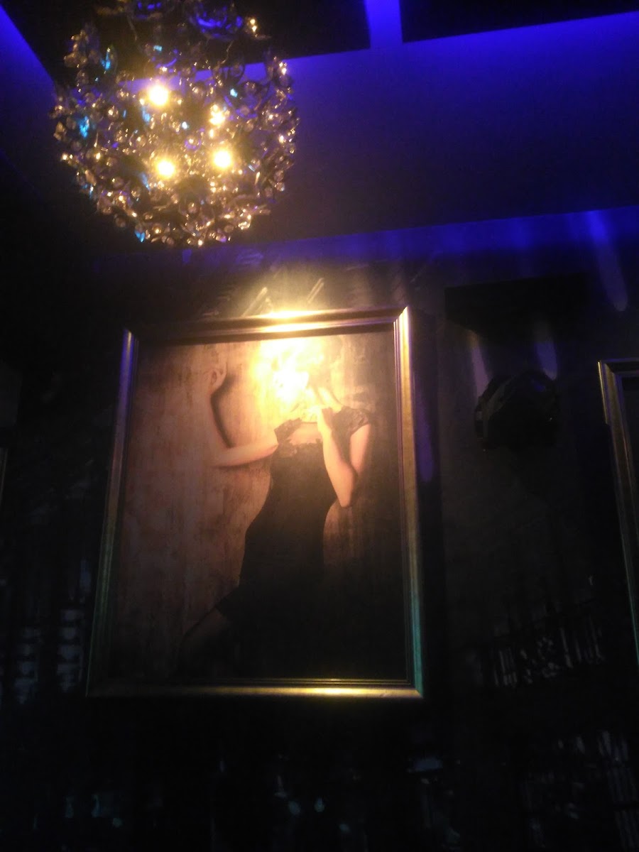Luxe Bar | Lounge | Club-3