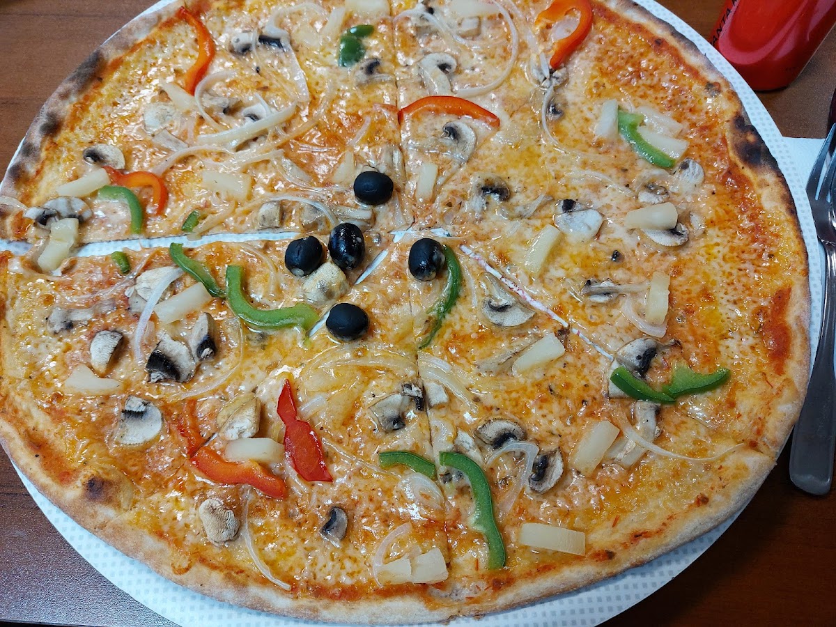 Ly Pizzeria Hb-5
