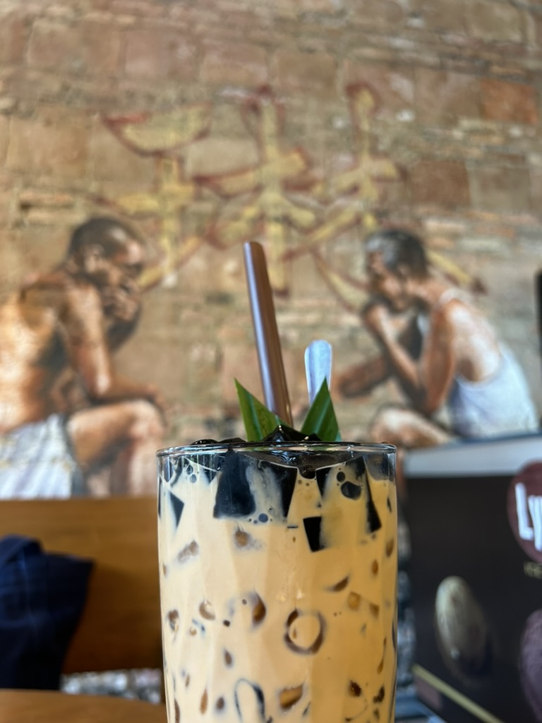 Lyn's The Shanghai Cafe'-10