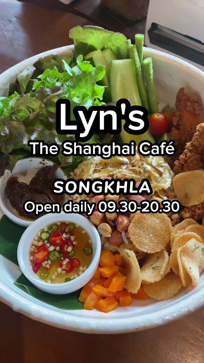 Lyn's The Shanghai Cafe'-2