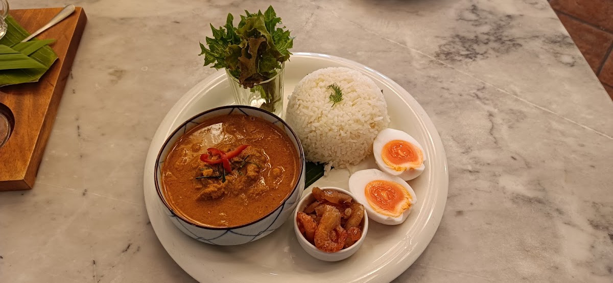 Lyn's The Shanghai Cafe'-8