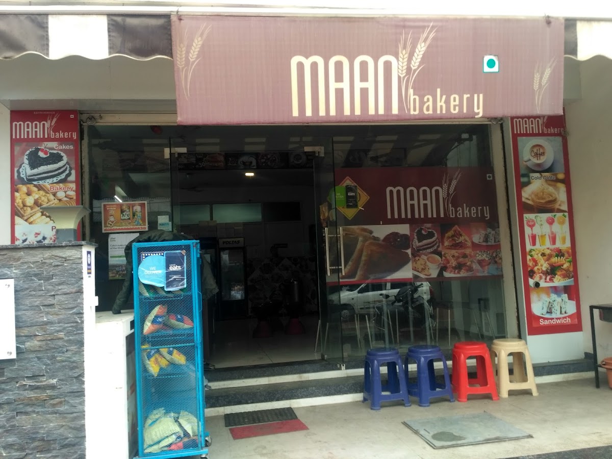 Maan Bakery, Tilak Nagar, Indore