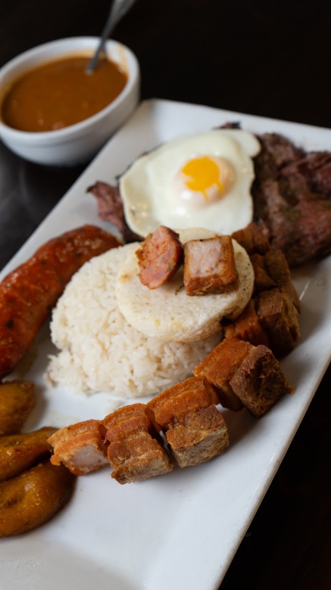 Macita's Restaurant & Bakery - Cutler Bay-3
