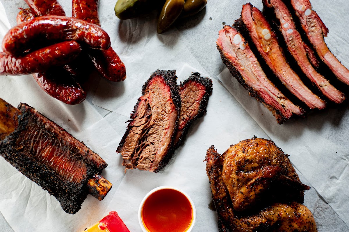 Mackie's Barbecue - Takeout-2