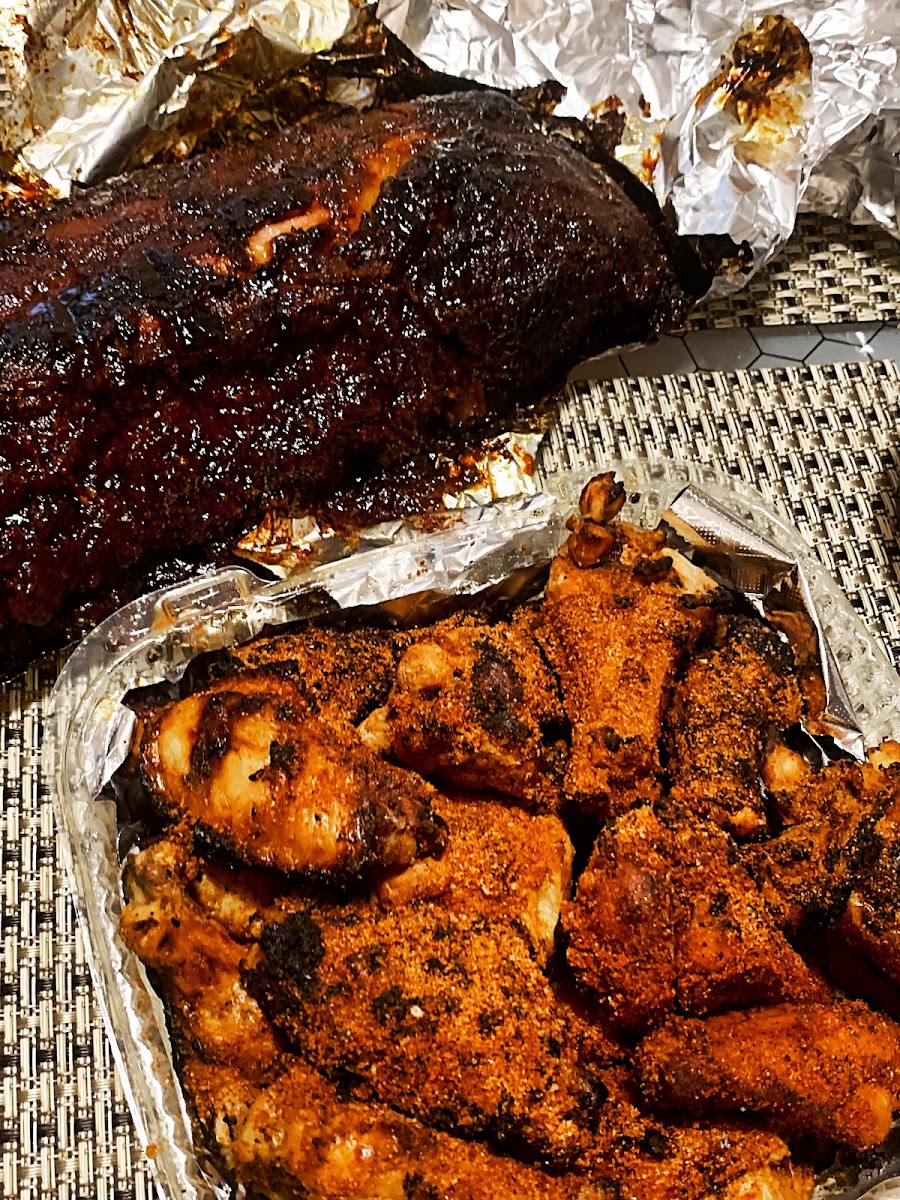 Mackie's Barbecue - Takeout-9