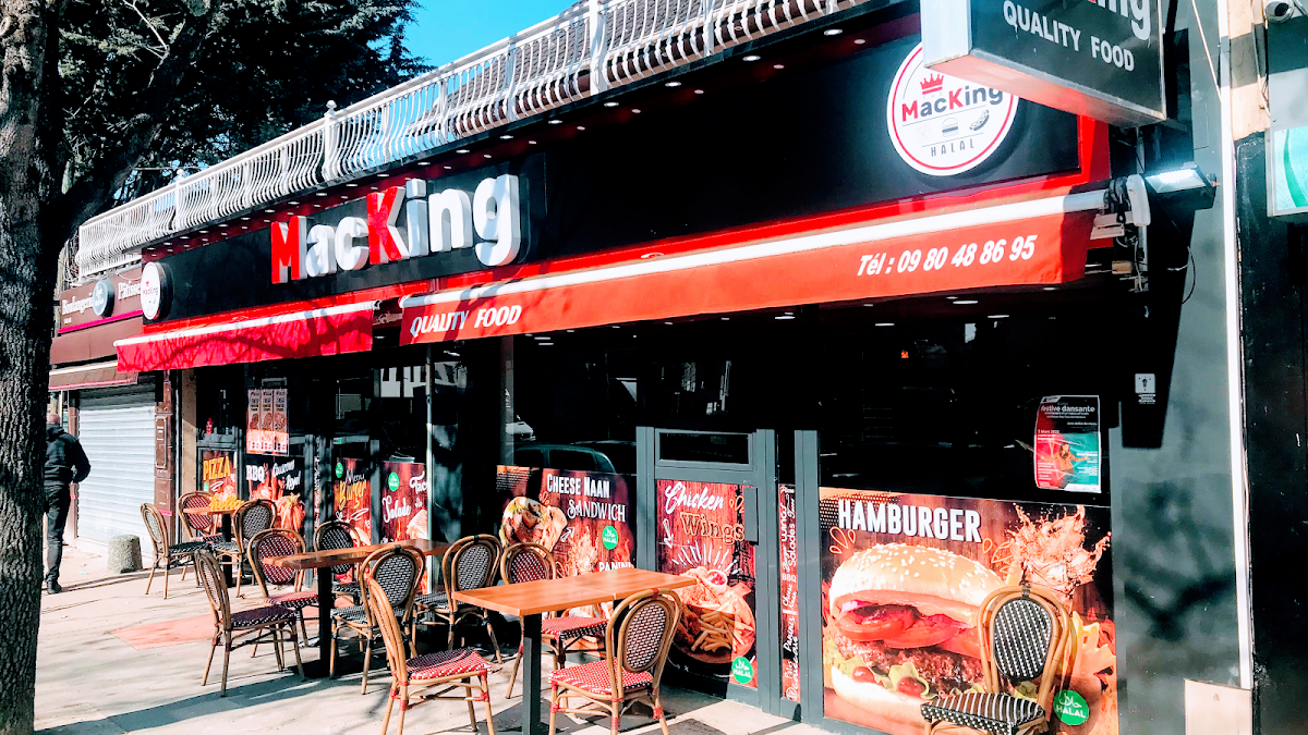 Macking